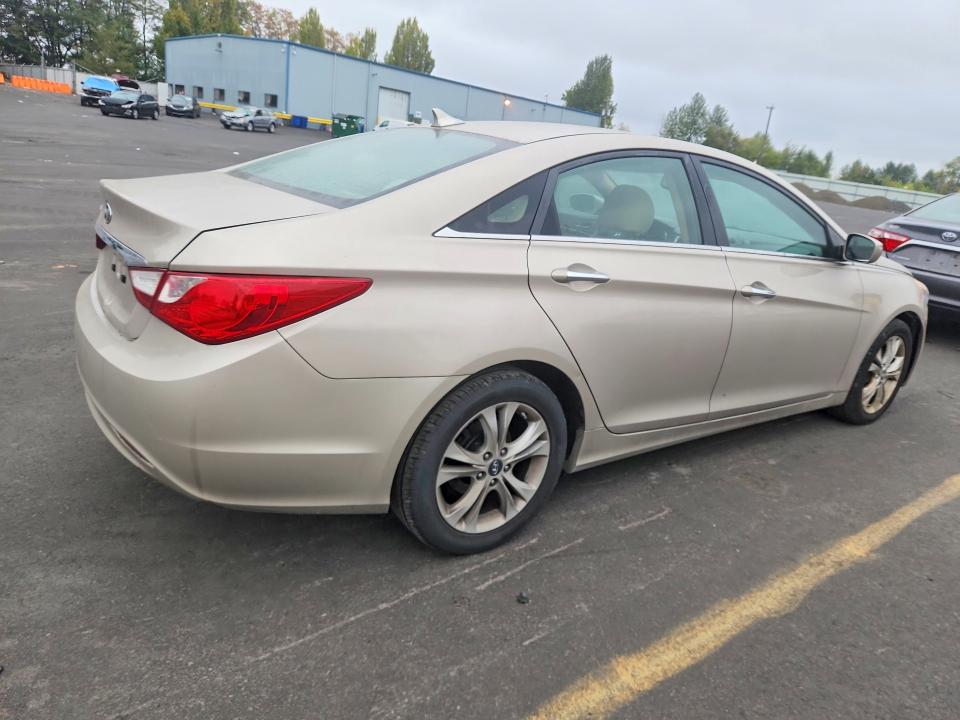 69819706 :رقم المزاد ، 5NPEB4AC5BH042881 vin ، 2011 Hyundai Sonata مزاد بيع