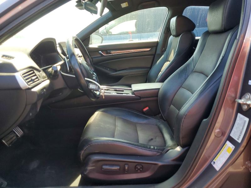 69435366 :رقم المزاد ، 1HGCV1F32JA228228 vin ، 2018 Honda Accord مزاد بيع