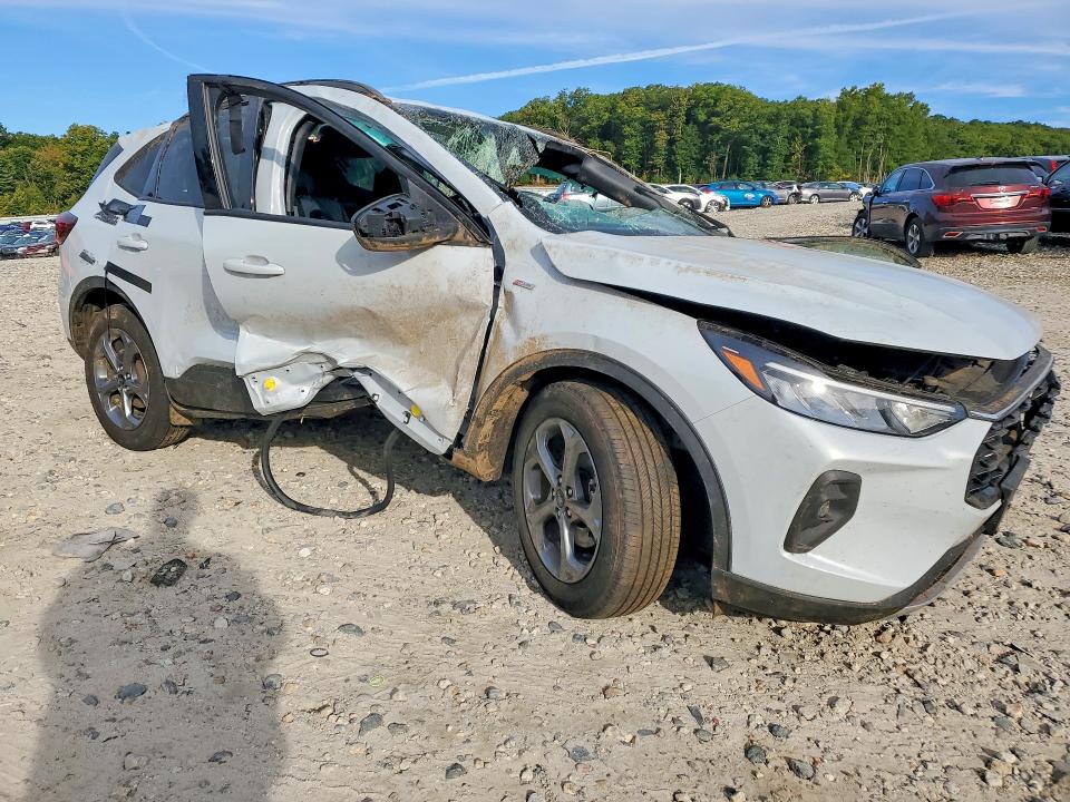 70632496 :رقم المزاد ، 1FMCU9NA3SUB21040 vin ، 2025 Ford Escape مزاد بيع