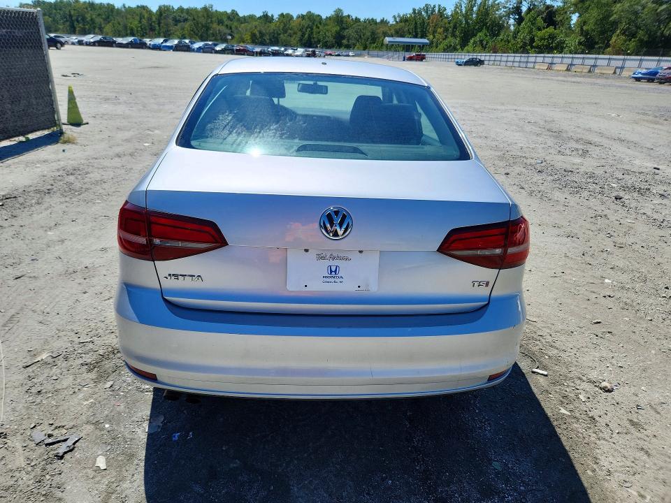 68428016 :رقم المزاد ، 3VW267AJ6GM242920 vin ، 2016 Volkswagen Jetta مزاد بيع