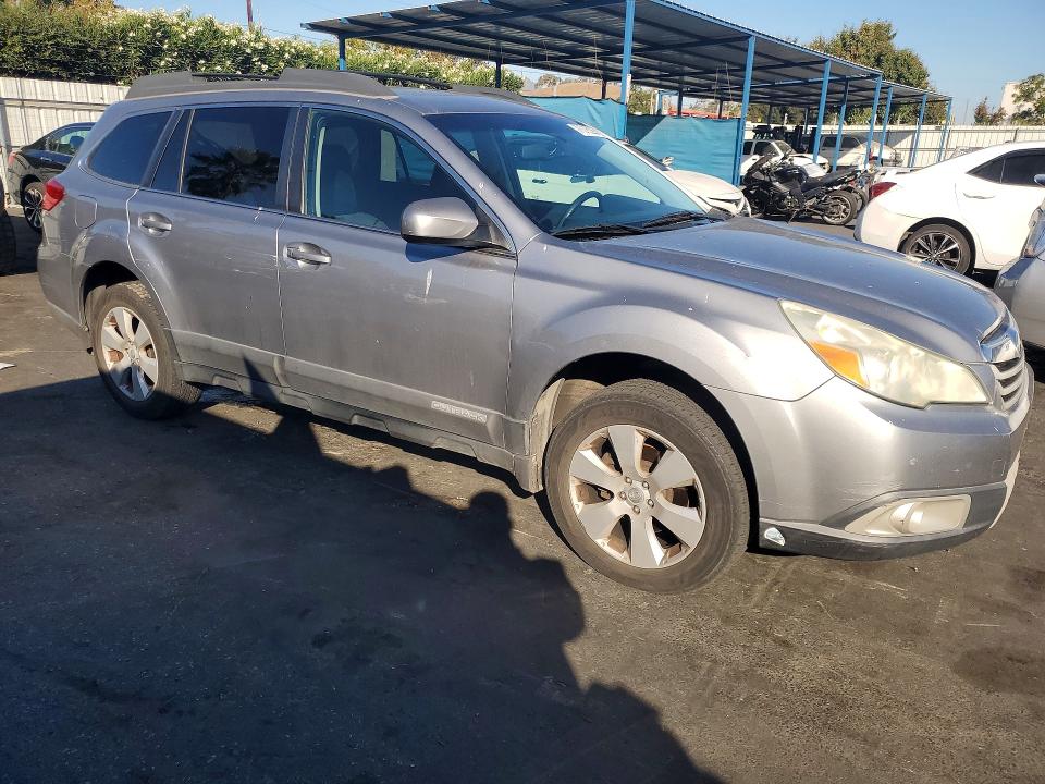 2010 Subaru Outback მანქანა იყიდება აუქციონზე, vin: 4S4BRBKCXA3362432, აუქციონის ნომერი: 71018206