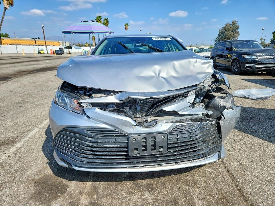 70178396 :رقم المزاد ، 4T1C31AK8LU535838 vin ، 2020 Toyota Camry مزاد بيع