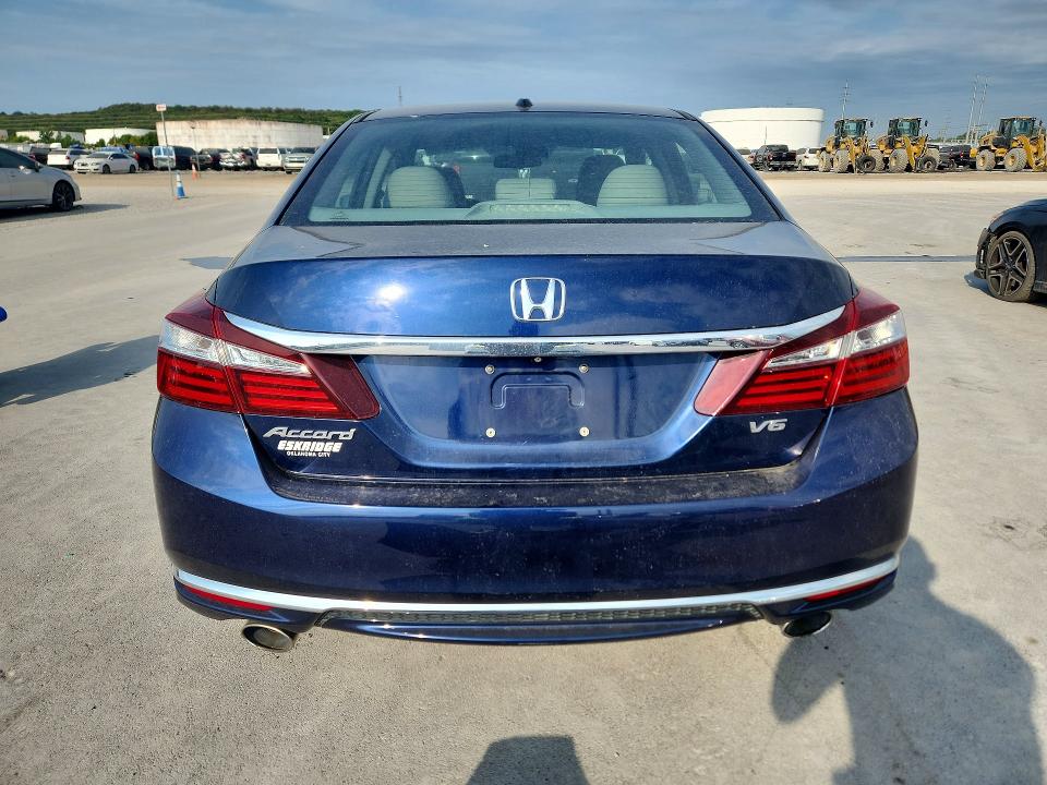 Aukcja sprzedaży 2017 Honda Accord, vin: 1HGCR3F02HA023606, numer aukcji: 70545066