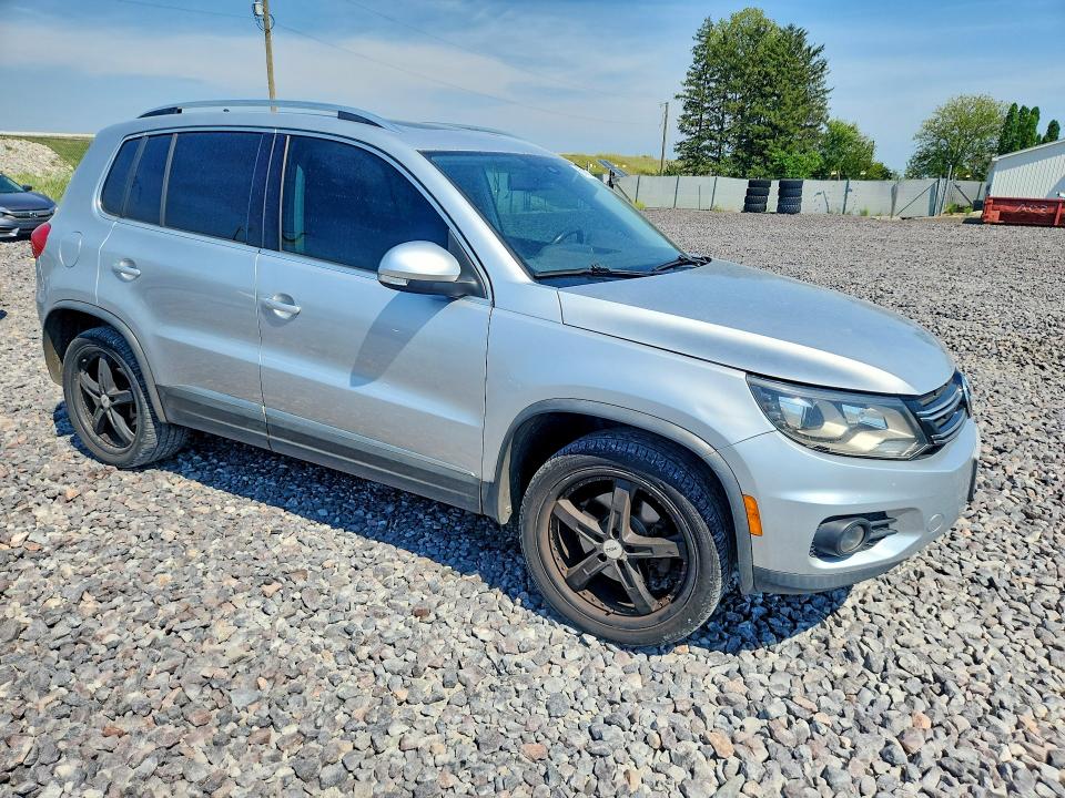 2012 Volkswagen Tiguan მანქანა იყიდება აუქციონზე, vin: WVGBV7AX3CW595227, აუქციონის ნომერი: 67451906