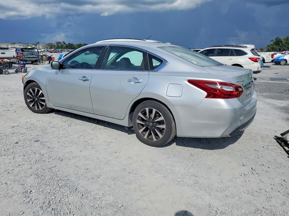 2018 Nissan Altima მანქანა იყიდება აუქციონზე, vin: 1N4AL3AP7JC153831, აუქციონის ნომერი: 68782046