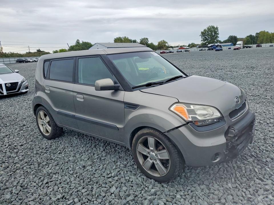 67811236 :رقم المزاد ، KNDJT2A23A7192983 vin ، 2010 Kia Soul مزاد بيع