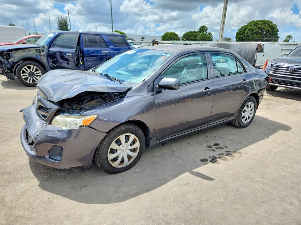 2013 Toyota Corolla მანქანა იყიდება აუქციონზე, vin: 5YFBU4EE2DP196513, აუქციონის ნომერი: 69993576