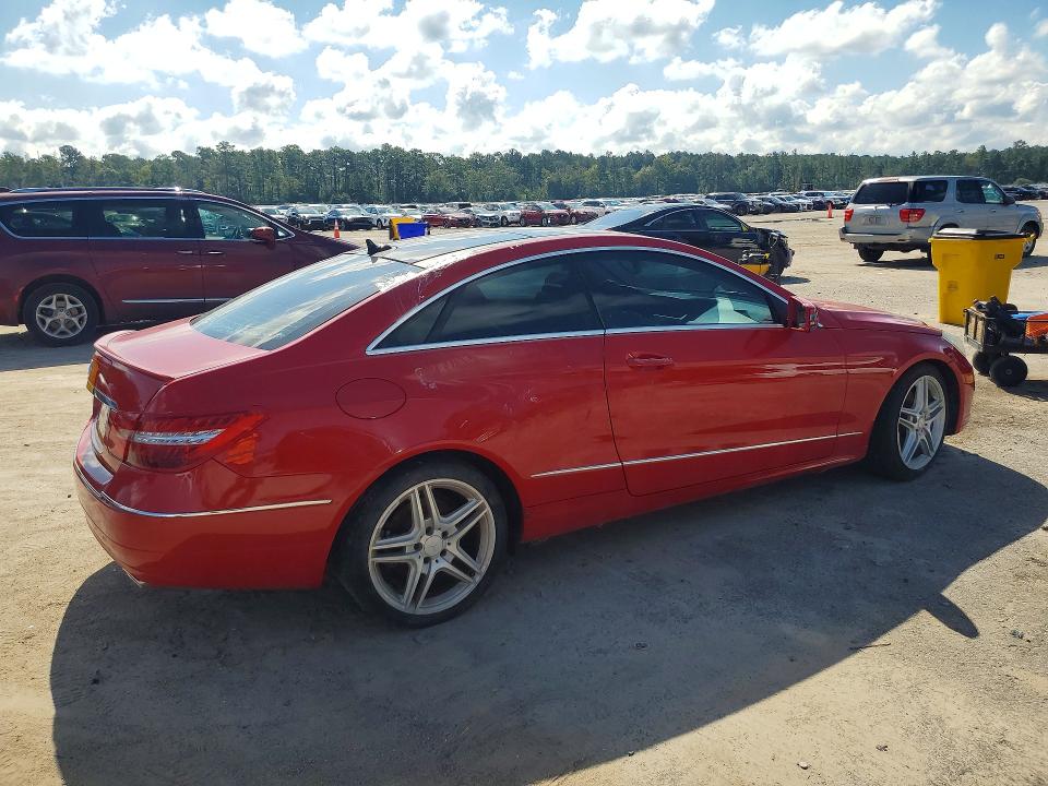Продажа на аукционе авто 2011 Mercedes-benz E, vin: WDDKJ5GB7BF077948, номер лота: 69565886