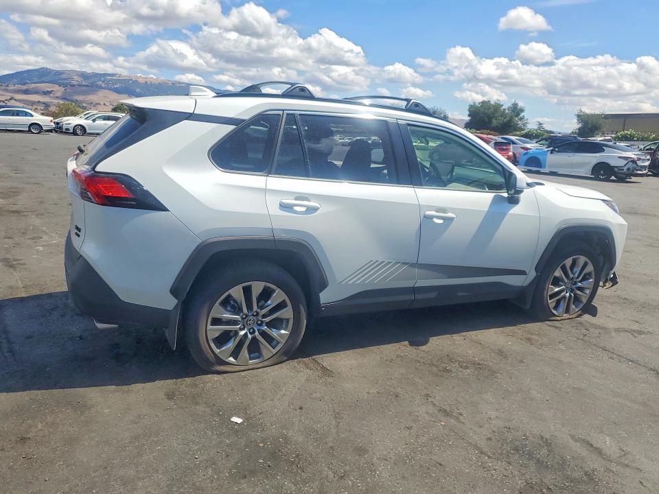 2025 Toyota Rav4 მანქანა იყიდება აუქციონზე, vin: JTMA1RFV1SJ044868, აუქციონის ნომერი: 67728626