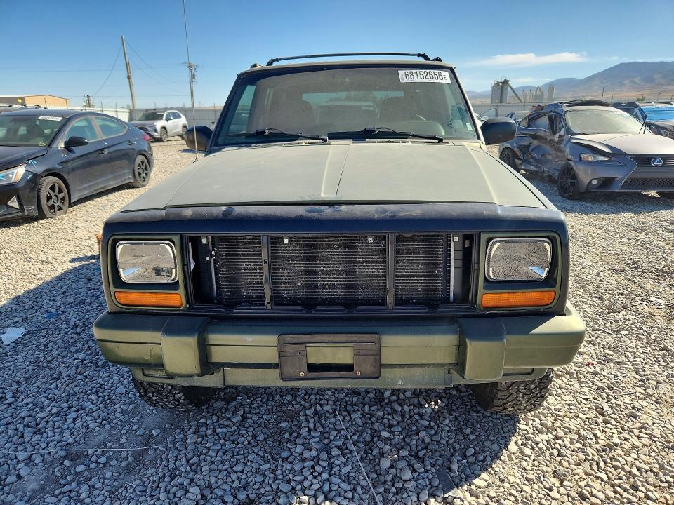 68152656 :رقم المزاد ، 1J4FJ78S8VL588638 vin ، 1997 Jeep Cherokee مزاد بيع