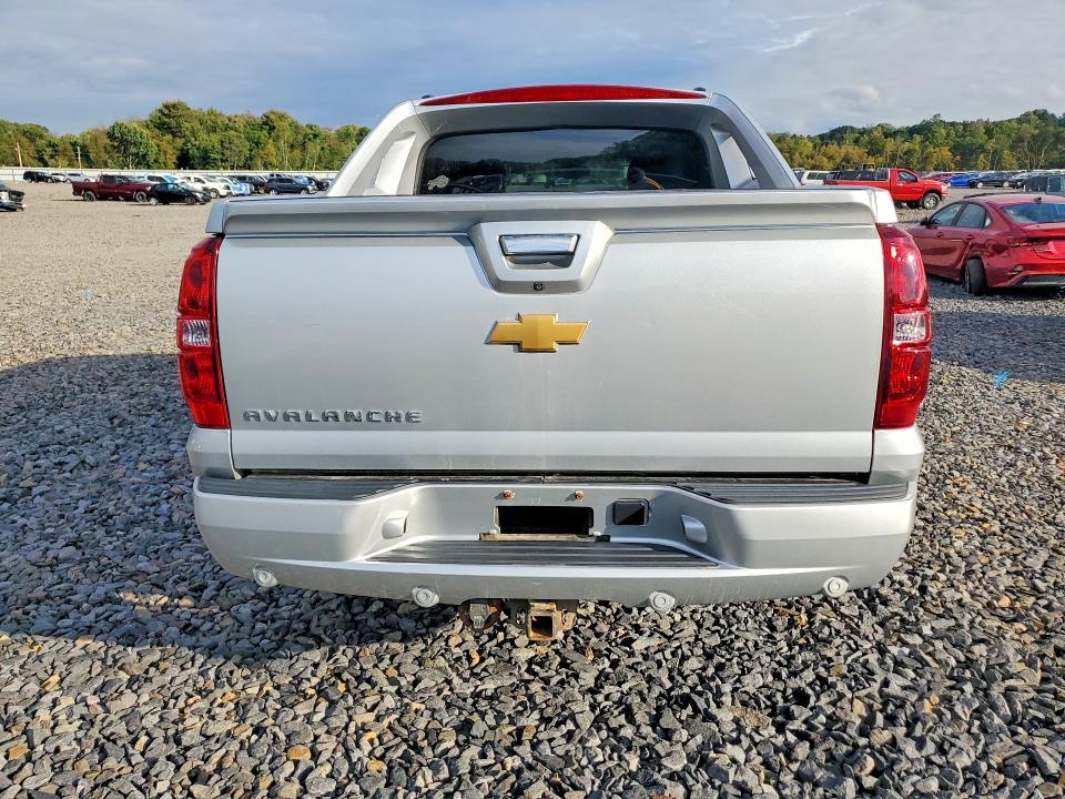 70233506 :رقم المزاد ، 3GNTKGE71DG358707 vin ، 2013 Chevrolet Avalanche مزاد بيع