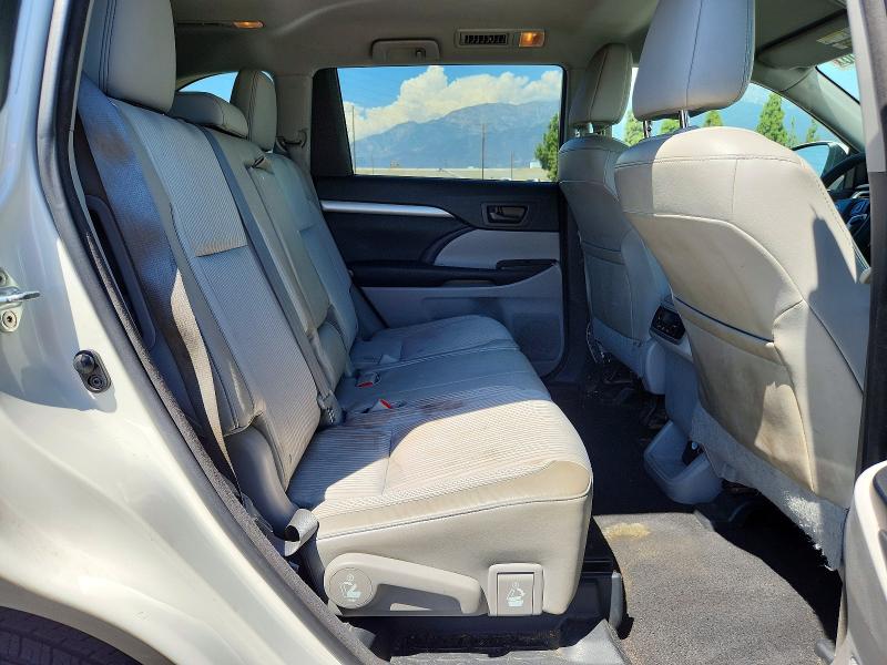 68274556 :رقم المزاد ، 5TDZKRFH0FS117148 vin ، 2015 Toyota Highlander مزاد بيع