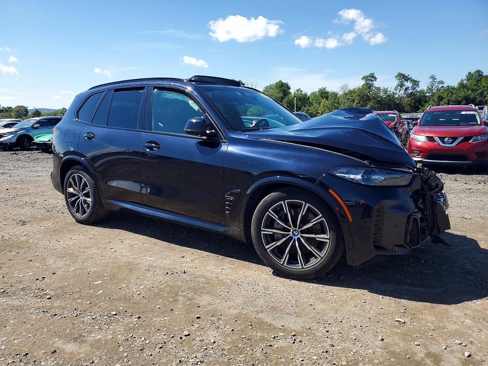 66495906 :رقم المزاد ، 5UX43EU09R9S67032 vin ، 2024 Bmw X5 مزاد بيع