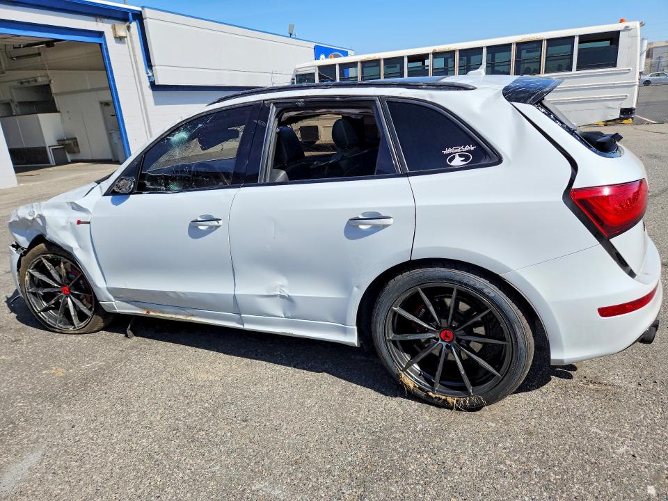 2017 Audi Sq5 მანქანა იყიდება აუქციონზე, vin: WA1CCAFP3HA087830, აუქციონის ნომერი: 68683266