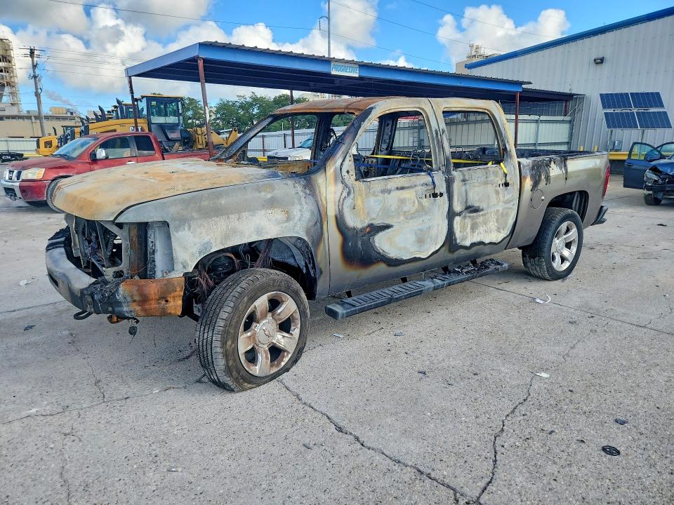 Auction sale of the 2013 Chevrolet Silverado, vin: 3GCPKSE71DG345940, lot number: 67701946