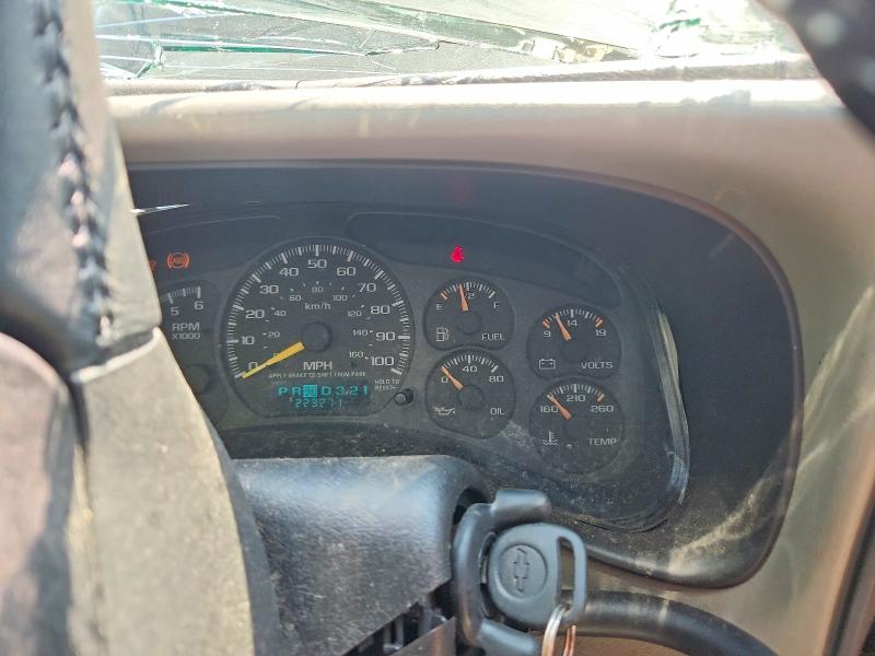 66256446 :رقم المزاد ، 3GNFK16T91G220012 vin ، 2001 Chevrolet Suburban مزاد بيع