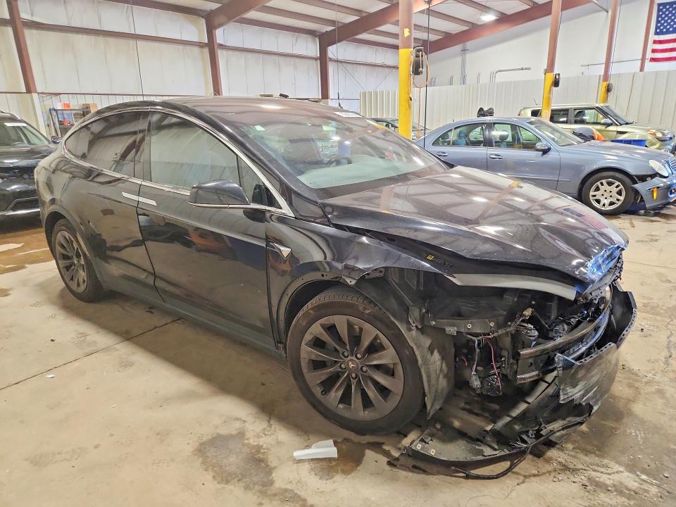 Продажа на аукционе авто 2017 Tesla Model X, vin: 5YJXCAE27HF075393, номер лота: 69407686