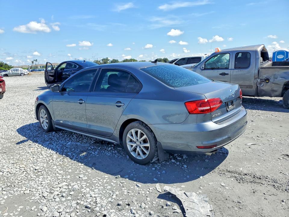 68443666 :رقم المزاد ، 3VWD17AJ4FM305566 vin ، 2015 Volkswagen Jetta مزاد بيع