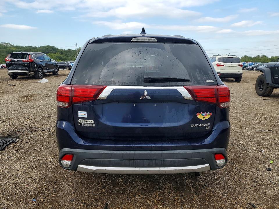 70059486 :رقم المزاد ، JA4AZ3A37JZ020709 vin ، 2018 Mitsubishi Outlander مزاد بيع