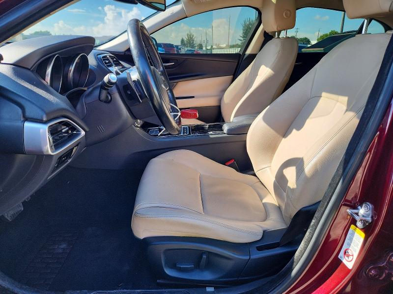 2017 Jaguar Xe მანქანა იყიდება აუქციონზე, vin: SAJAJ4BV1HCP10246, აუქციონის ნომერი: 68000346