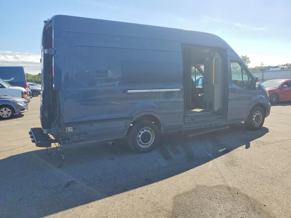 68704446 :رقم المزاد ، 1FTBR3X84LKB28018 vin ، 2020 Ford Transit مزاد بيع