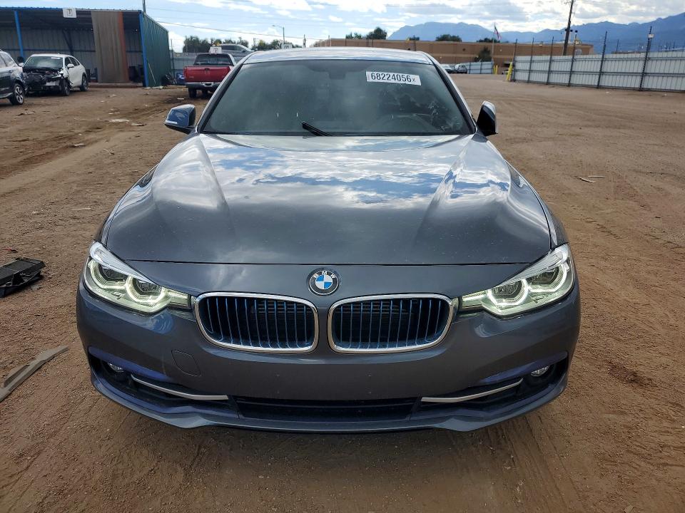 68224056 :رقم المزاد ، WBA8E1C51JA167509 vin ، 2018 Bmw 330e مزاد بيع