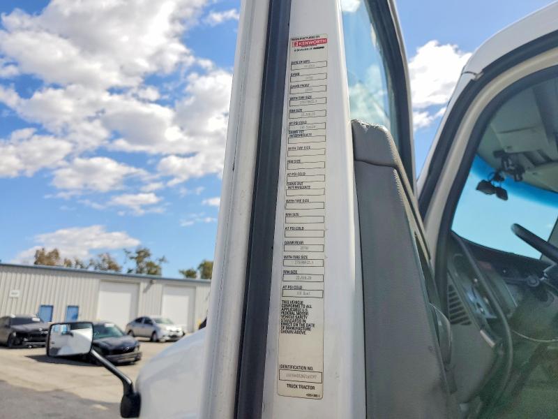 2017 Kenworth T680 მანქანა იყიდება აუქციონზე, vin: 1XKYA48X2HJ160397, აუქციონის ნომერი: 71040416
