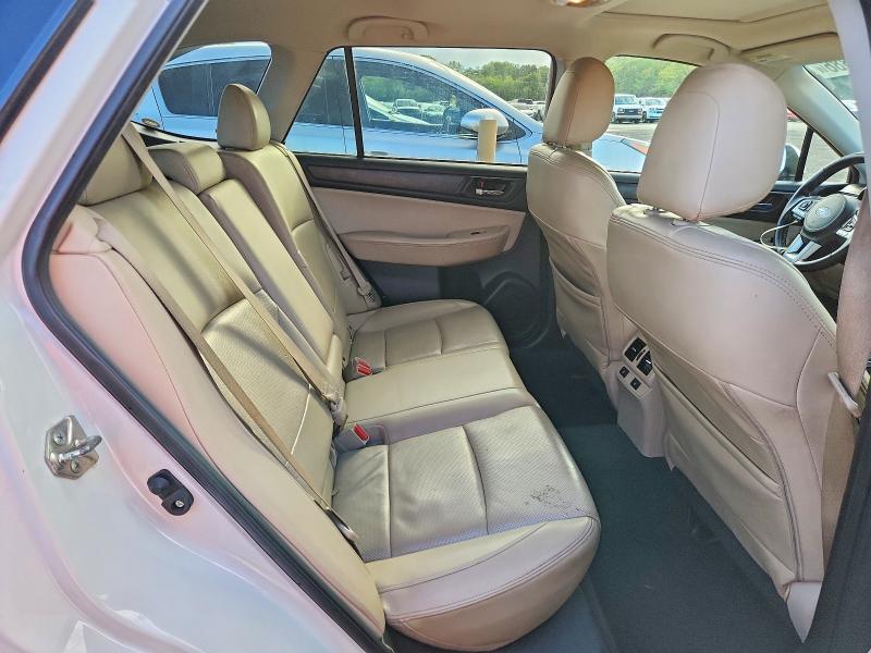 68697886 :رقم المزاد ، 4S4BSANC0F3311300 vin ، 2015 Subaru Outback مزاد بيع