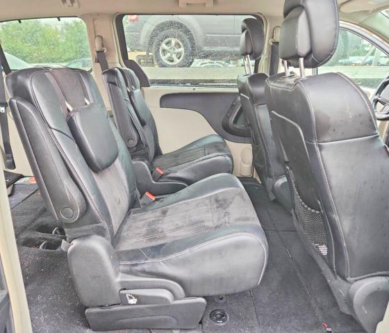 2014 Chrysler Town & Country მანქანა იყიდება აუქციონზე, vin: 2C4RC1CG7ER248689, აუქციონის ნომერი: 67544396