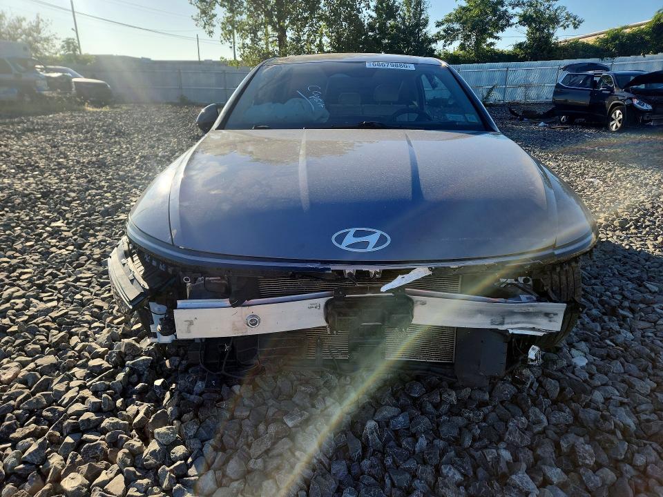 2025 Hyundai Sonata მანქანა იყიდება აუქციონზე, vin: KMHL64JA3SA493403, აუქციონის ნომერი: 68679886