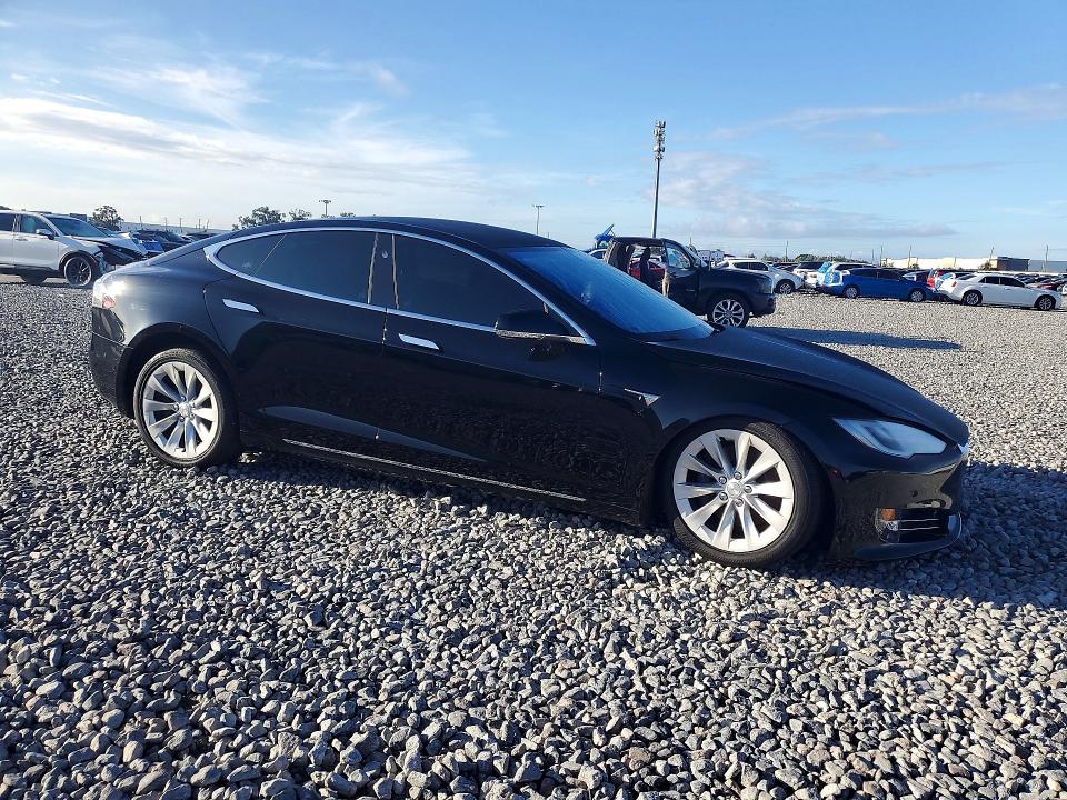 Продаж на аукціоні авто 2018 Tesla Model S, vin: 5YJSA1E25JF293984, номер лоту: 67104976