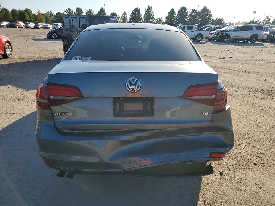 2017 Volkswagen Jetta მანქანა იყიდება აუქციონზე, vin: 3VW2B7AJ7HM352694, აუქციონის ნომერი: 68785986