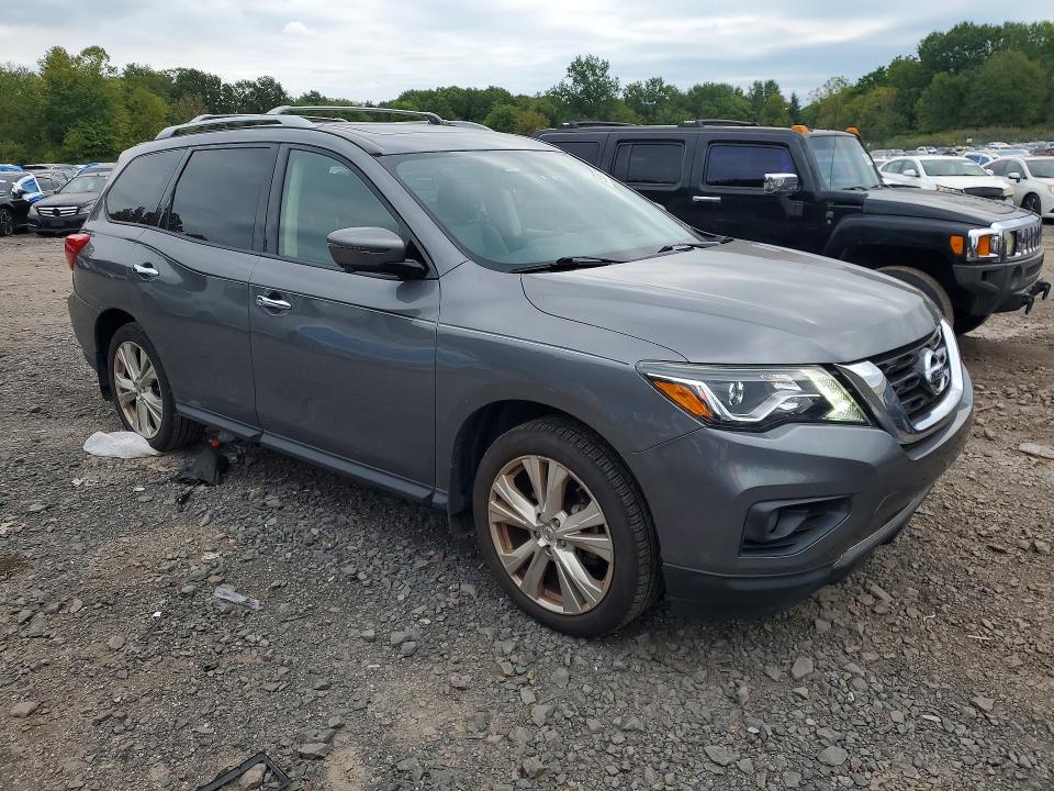 69389666 :رقم المزاد ، 5N1DR2MM3JC678768 vin ، 2018 Nissan Pathfinder مزاد بيع