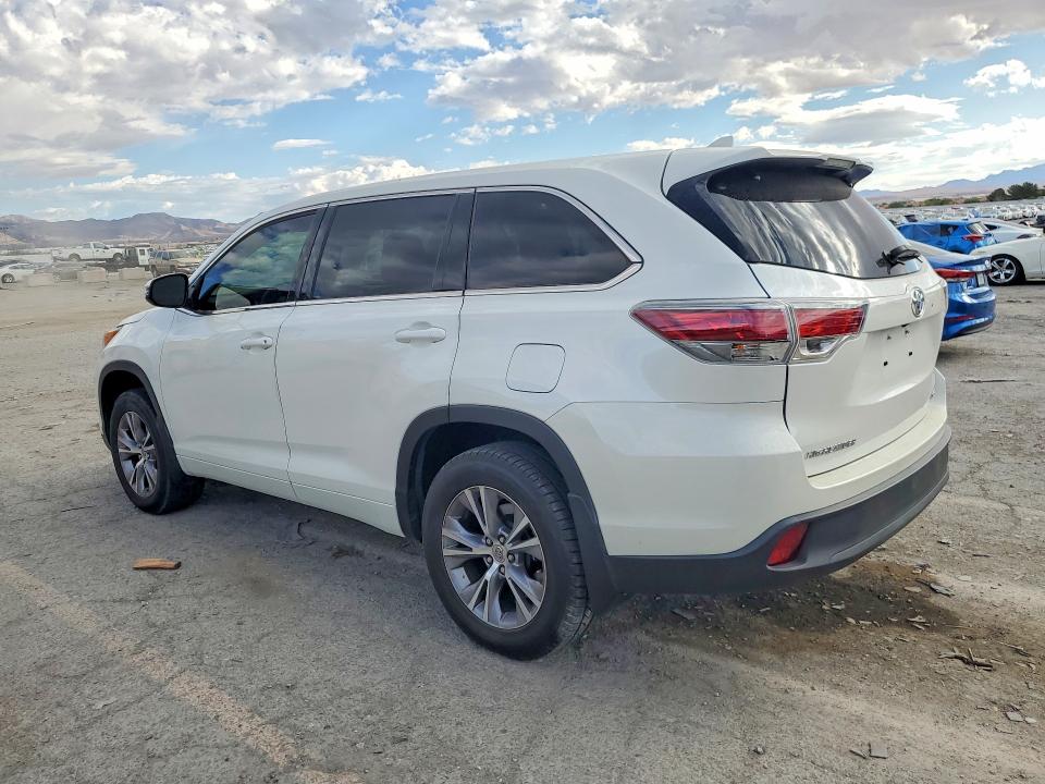 2015 Toyota Highlander მანქანა იყიდება აუქციონზე, vin: 5TDBKRFH8FS191712, აუქციონის ნომერი: 70006256