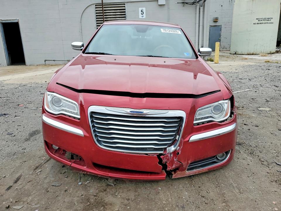 Продаж на аукціоні авто 2014 Chrysler 300c, vin: 2C3CCAET8EH104708, номер лоту: 70124326