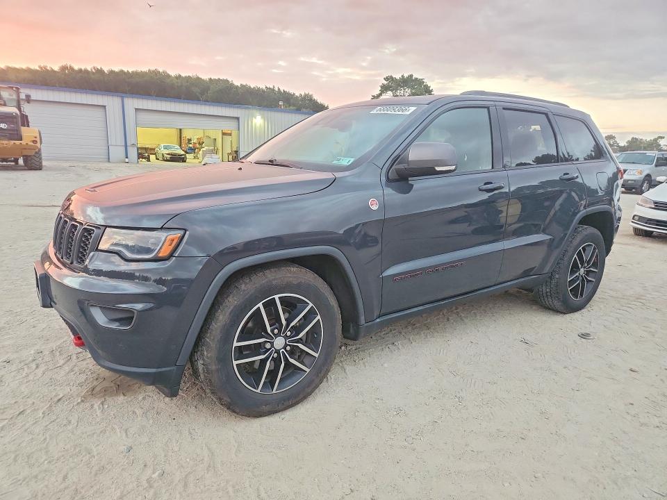 Продаж на аукціоні авто 2018 Jeep Grand Cherokee, vin: 1C4RJFLG6JC268258, номер лоту: 68809366
