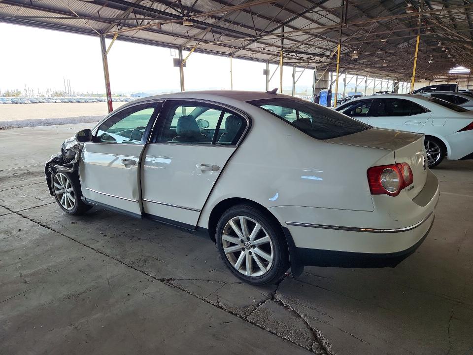 2010 Volkswagen Passat მანქანა იყიდება აუქციონზე, vin: WVWJM7AN5AE106461, აუქციონის ნომერი: 70083956