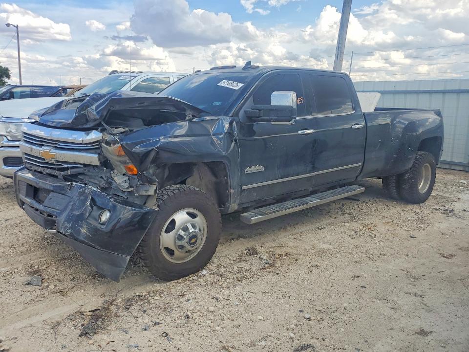 Auction sale of the 2017 Chevrolet Silverado, vin: 1GC4K1EY5HF159153, lot number: 67168026