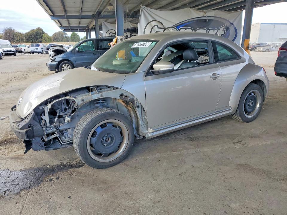 67959086 :رقم المزاد ، 3VWJP7AT8CM658049 vin ، 2012 Volkswagen Beetle مزاد بيع