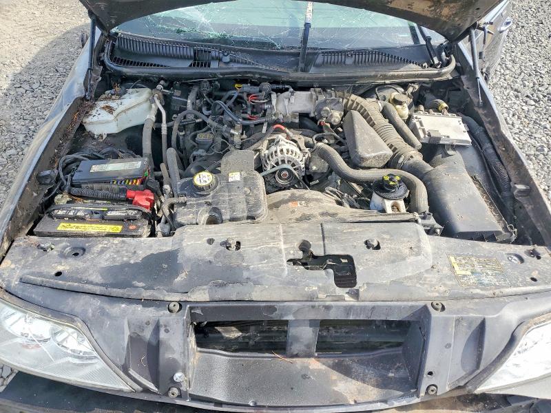 2005 Lincoln Town Car მანქანა იყიდება აუქციონზე, vin: 1LNHM81W75Y617070, აუქციონის ნომერი: 70129866