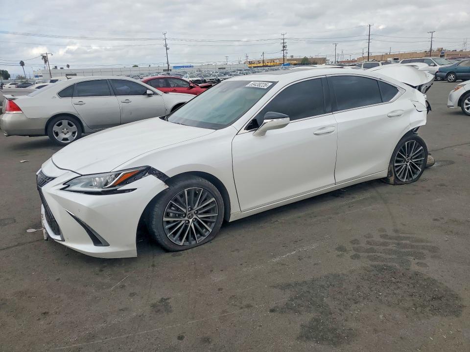 69438226 :رقم المزاد ، 58ADA1C13SU067264 vin ، 2025 Lexus Es 300h مزاد بيع