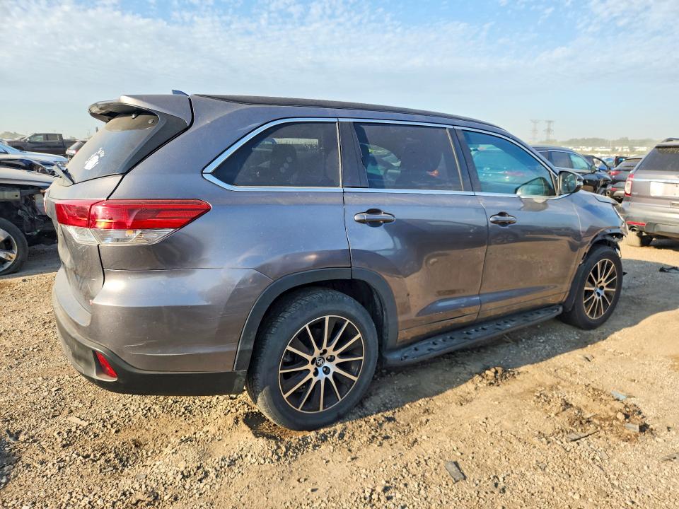 Aukcja sprzedaży 2017 Toyota Highlander, vin: 5TDKZRFH4HS520095, numer aukcji: 67518586