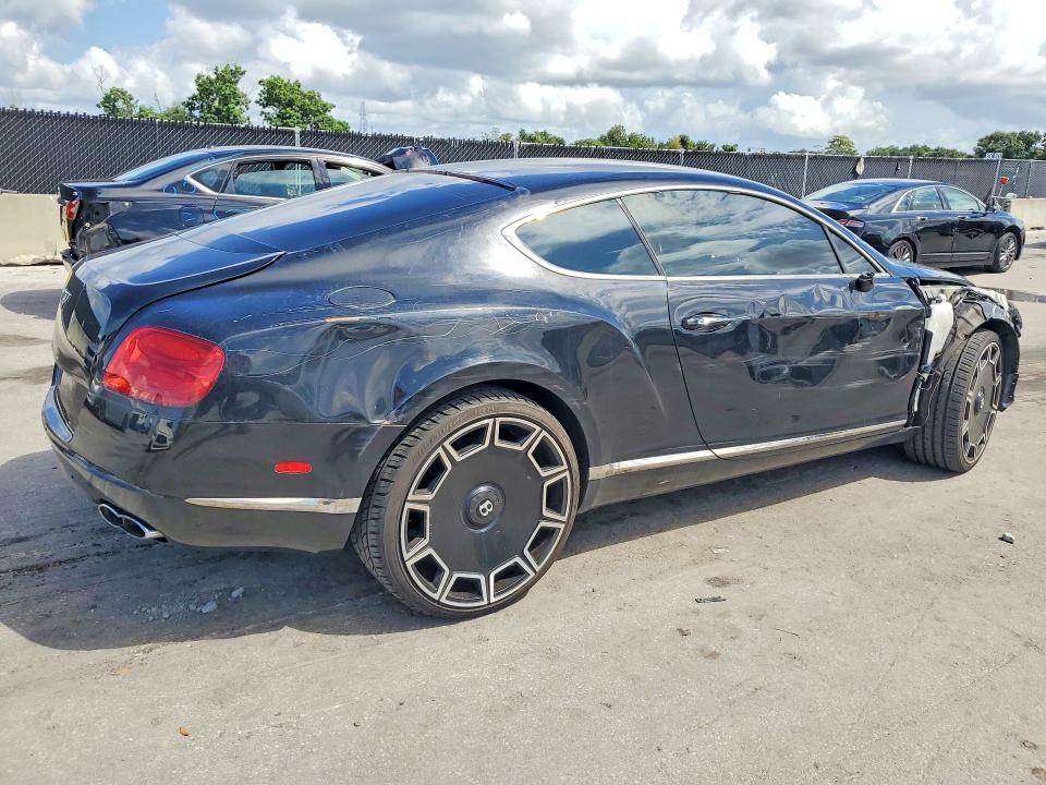 69588566 :رقم المزاد ، SCBFT7ZA6DC080627 vin ، 2013 Bentley Continental مزاد بيع