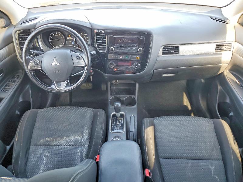 Продаж на аукціоні авто 2016 Mitsubishi Outlander, vin: JA4AZ3A31GZ035764, номер лоту: 69390996