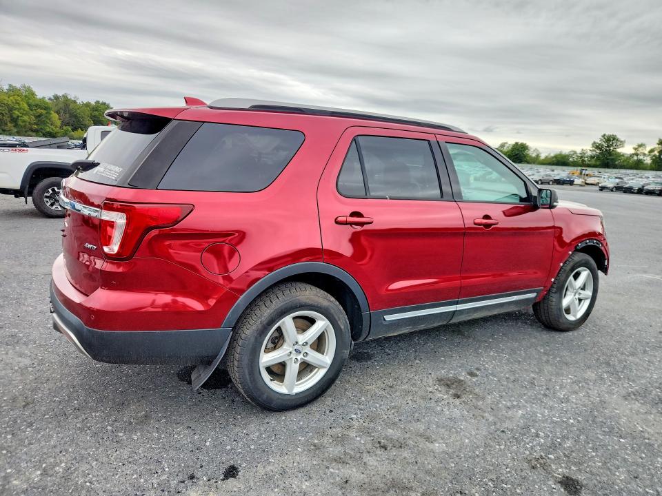70150196 :رقم المزاد ، 1FM5K8D82HGA66403 vin ، 2017 Ford Explorer مزاد بيع