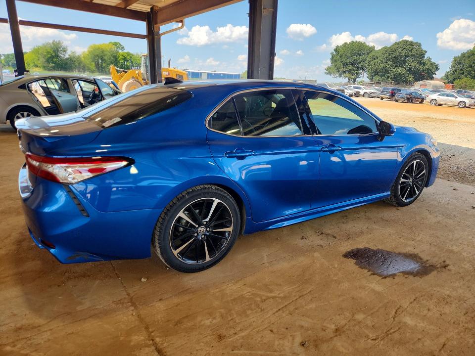 2020 Toyota Camry მანქანა იყიდება აუქციონზე, vin: 4T1K61AKXLU375030, აუქციონის ნომერი: 67458376