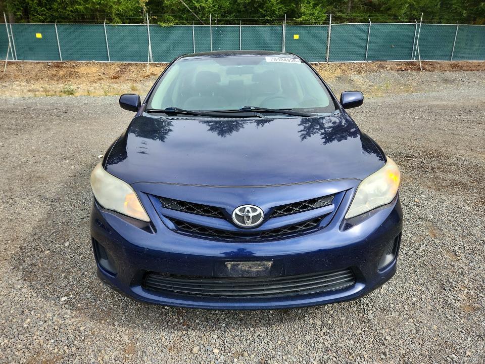 70454956 :رقم المزاد ، 2T1BU4EE7CC881962 vin ، 2012 Toyota Corolla مزاد بيع