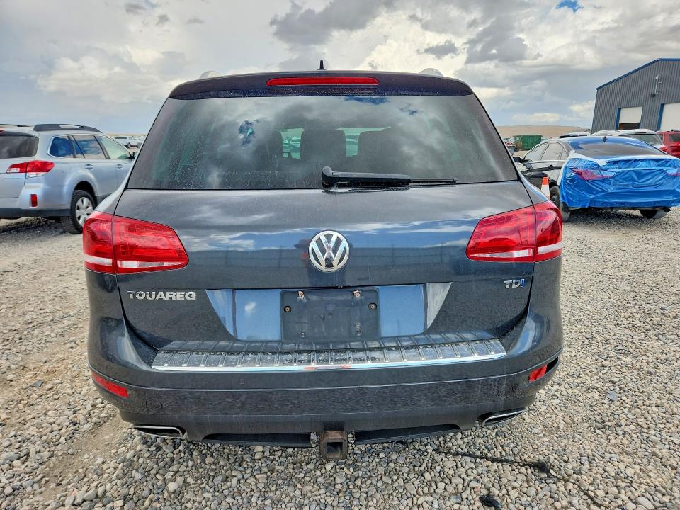 69823826 :رقم المزاد ، WVGEP9BP7ED001478 vin ، 2014 Volkswagen Touareg مزاد بيع