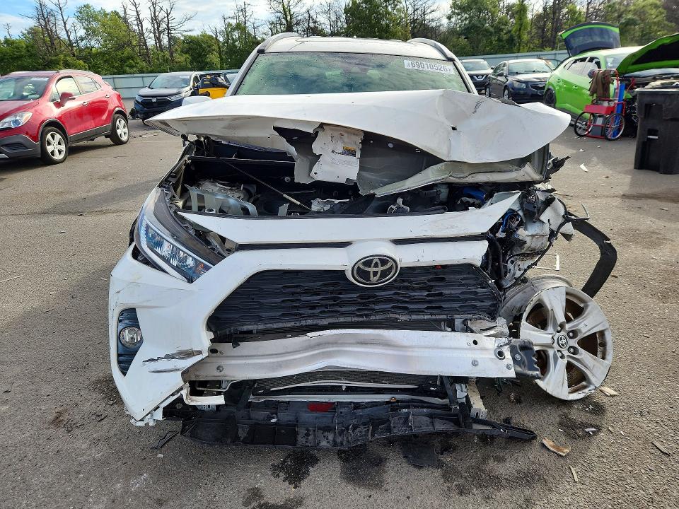 Продаж на аукціоні авто 2019 Toyota Rav4, vin: JTMP1RFV1KD046838, номер лоту: 69010526