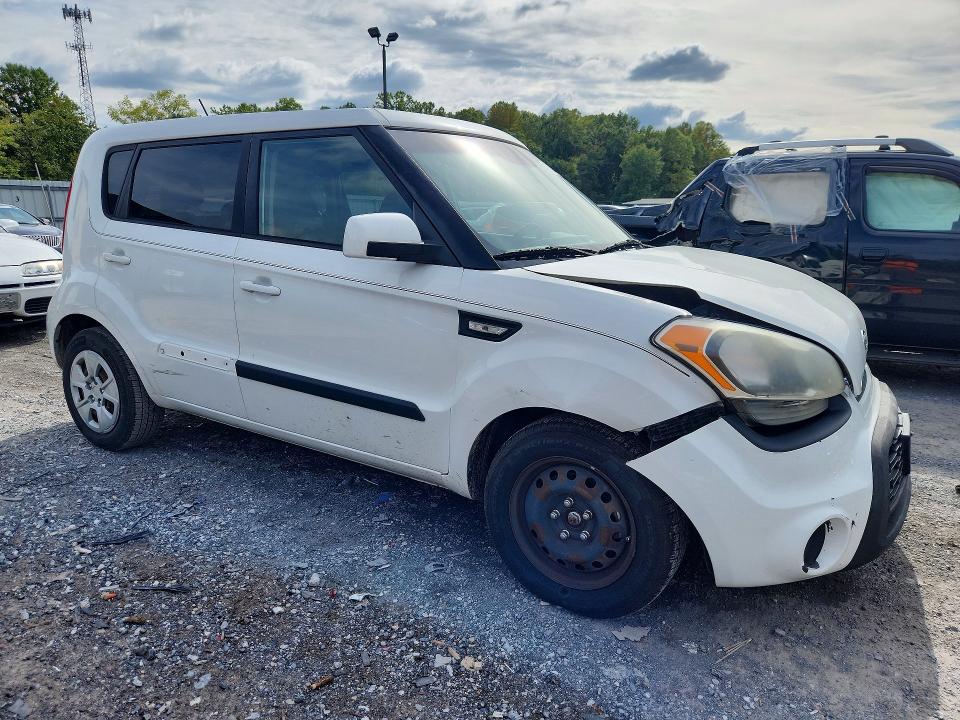 69560896 :رقم المزاد ، KNDJT2A55C7427719 vin ، 2012 Kia Soul مزاد بيع